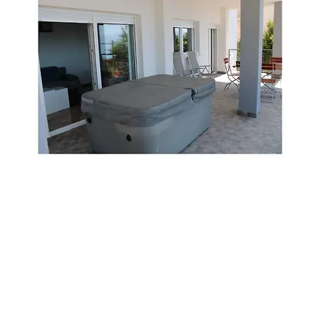 Noah 2 Apartment